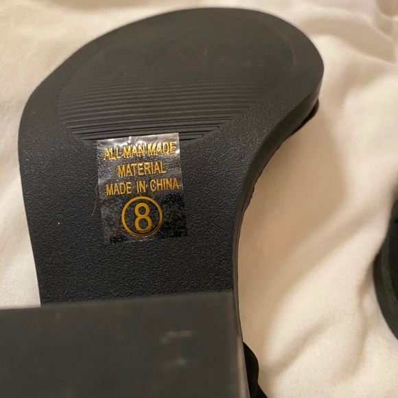 Heels - Picture 3 of 3